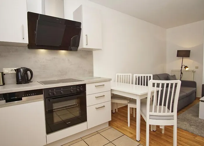 Karola 13 * Goehren (Ruegen)